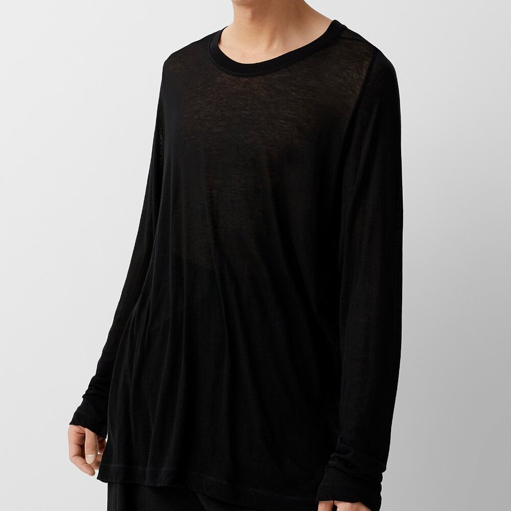 BNWT AW22 JULIUS "EREBUS" SILKY JERSEY LONG SLEEVE TSHIRT 1